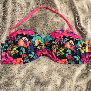 NEVER WORN HALTER// STRAPLESS FLORAL BIKINI TOP